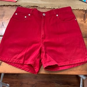 red tommy hilfiger shorts